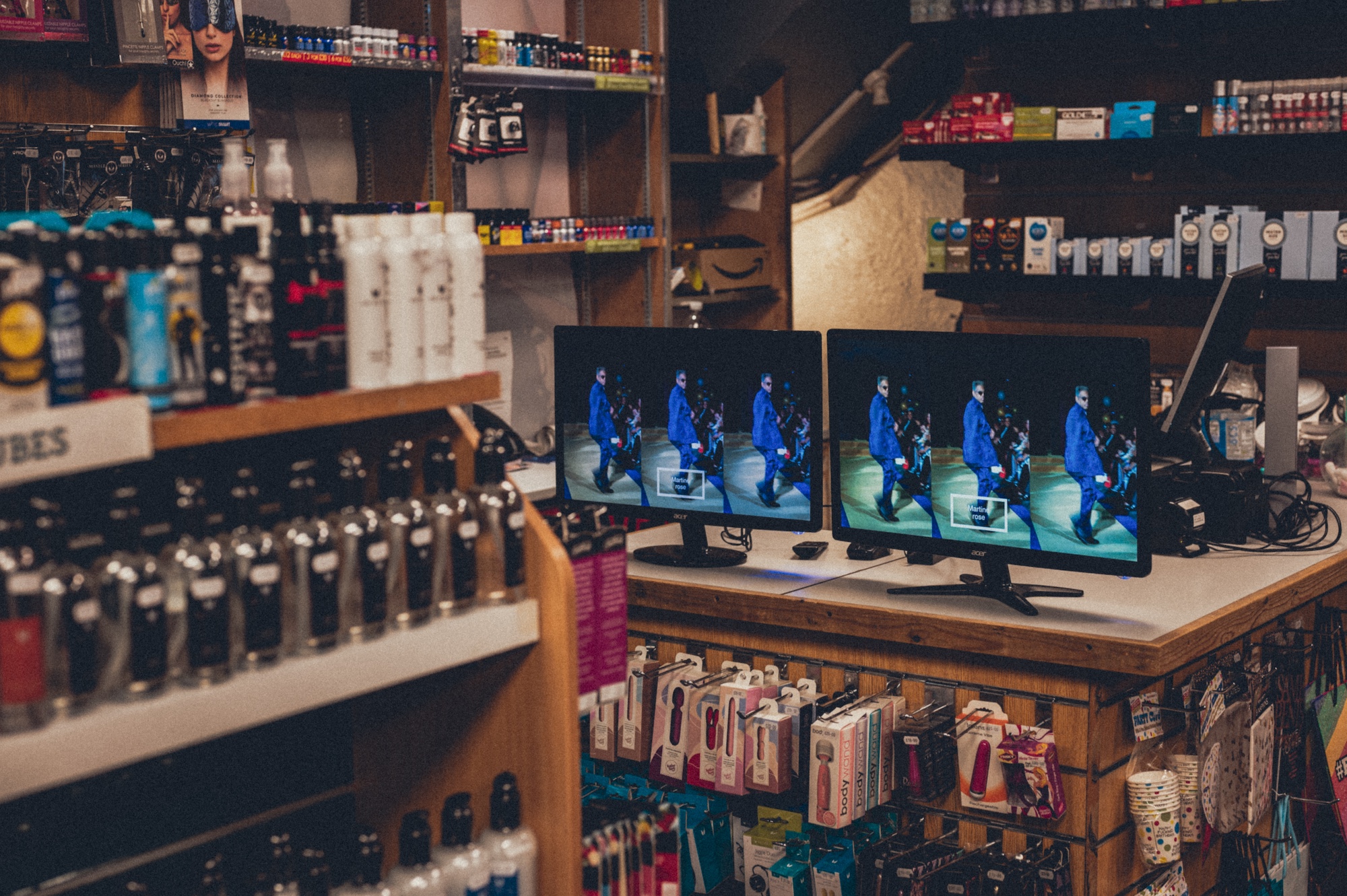 Martine Rose, DOOH, London, NYC, LA Tokyo, Paris, Shanghai, Installations, Creative Installations, Recording Studios, Metro, Subway