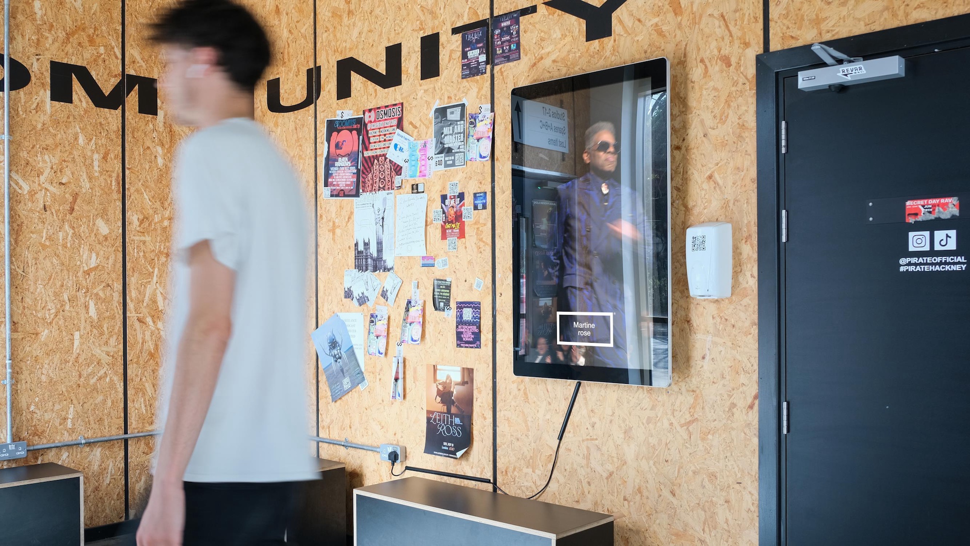 Martine Rose, DOOH, London, NYC, LA Tokyo, Paris, Shanghai, Installations, Creative Installations, Recording Studios, Metro, Subway