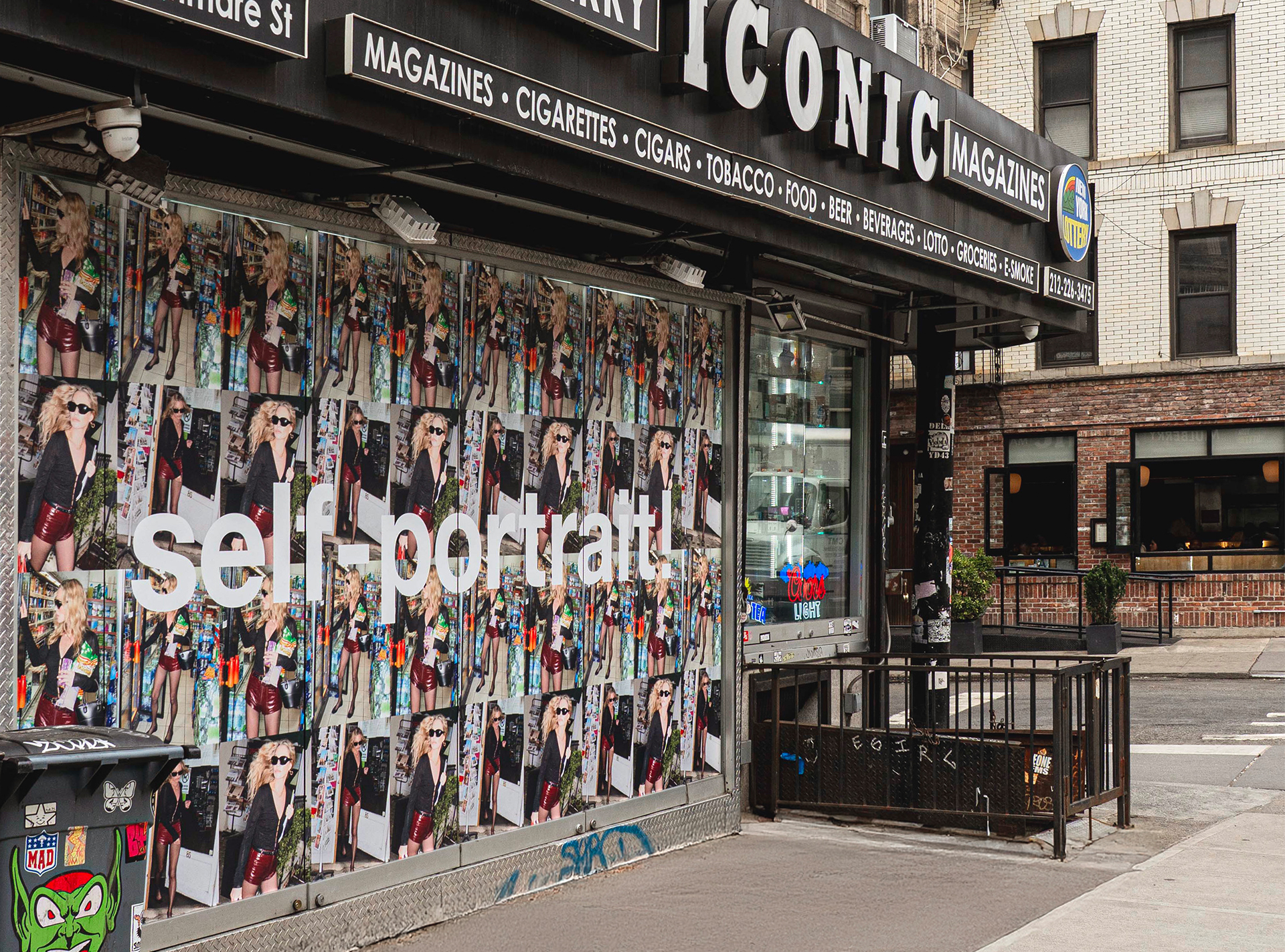 Pack London Window Advertising, Window Vinyl, Window Display