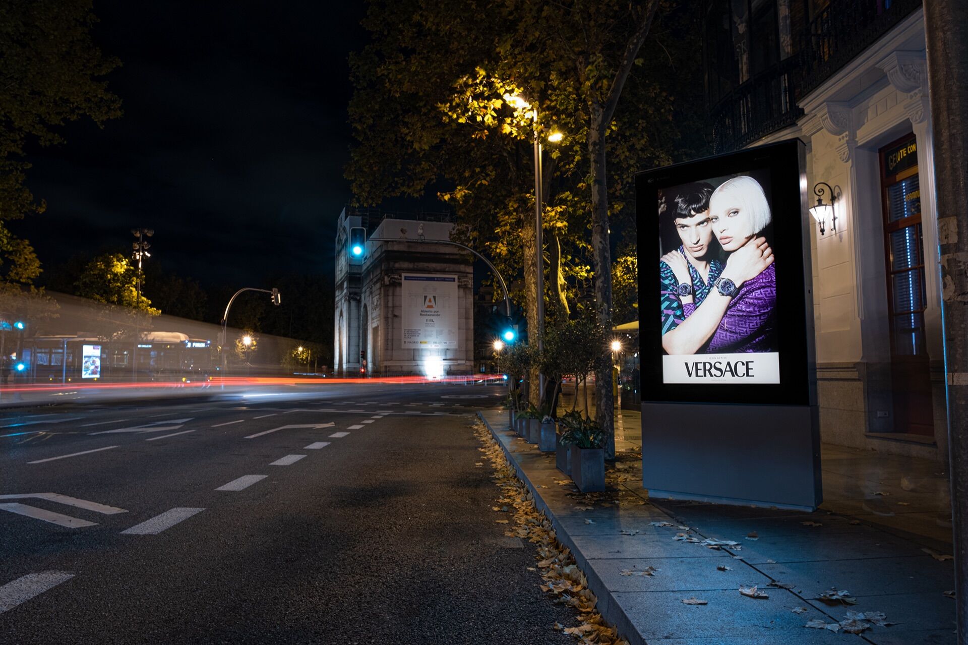 Digital 6-Sheet in Barcelona - Pack London out-of-home advertising