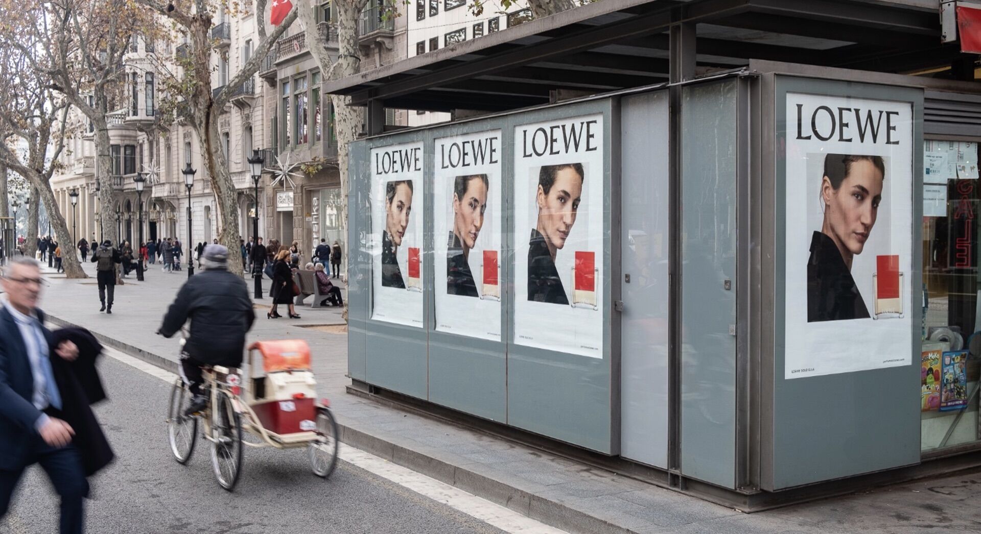 Passeig de Gracia 6-Sheet Domination in Barcelona - Pack London out-of-home advertising
