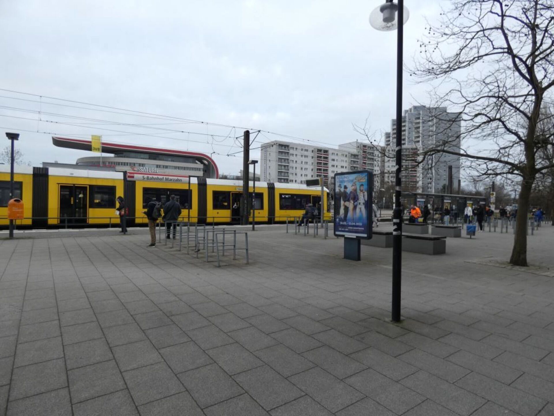 4:1 Showcases in Berlin - Pack London out-of-home advertising