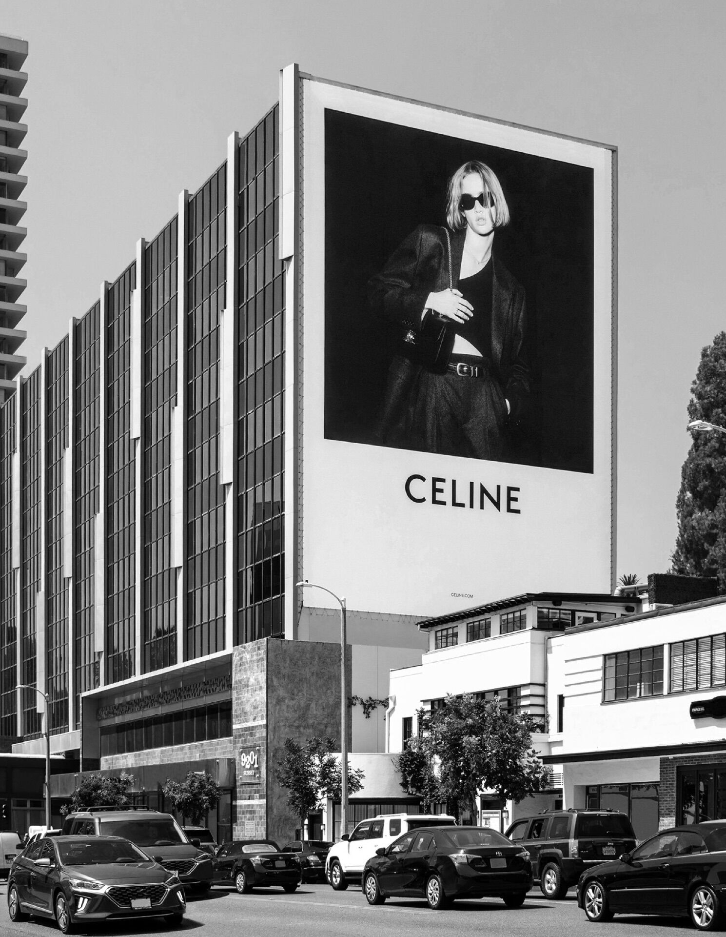 Building Wrap in Los Angeles - Pack London out-of-home advertising