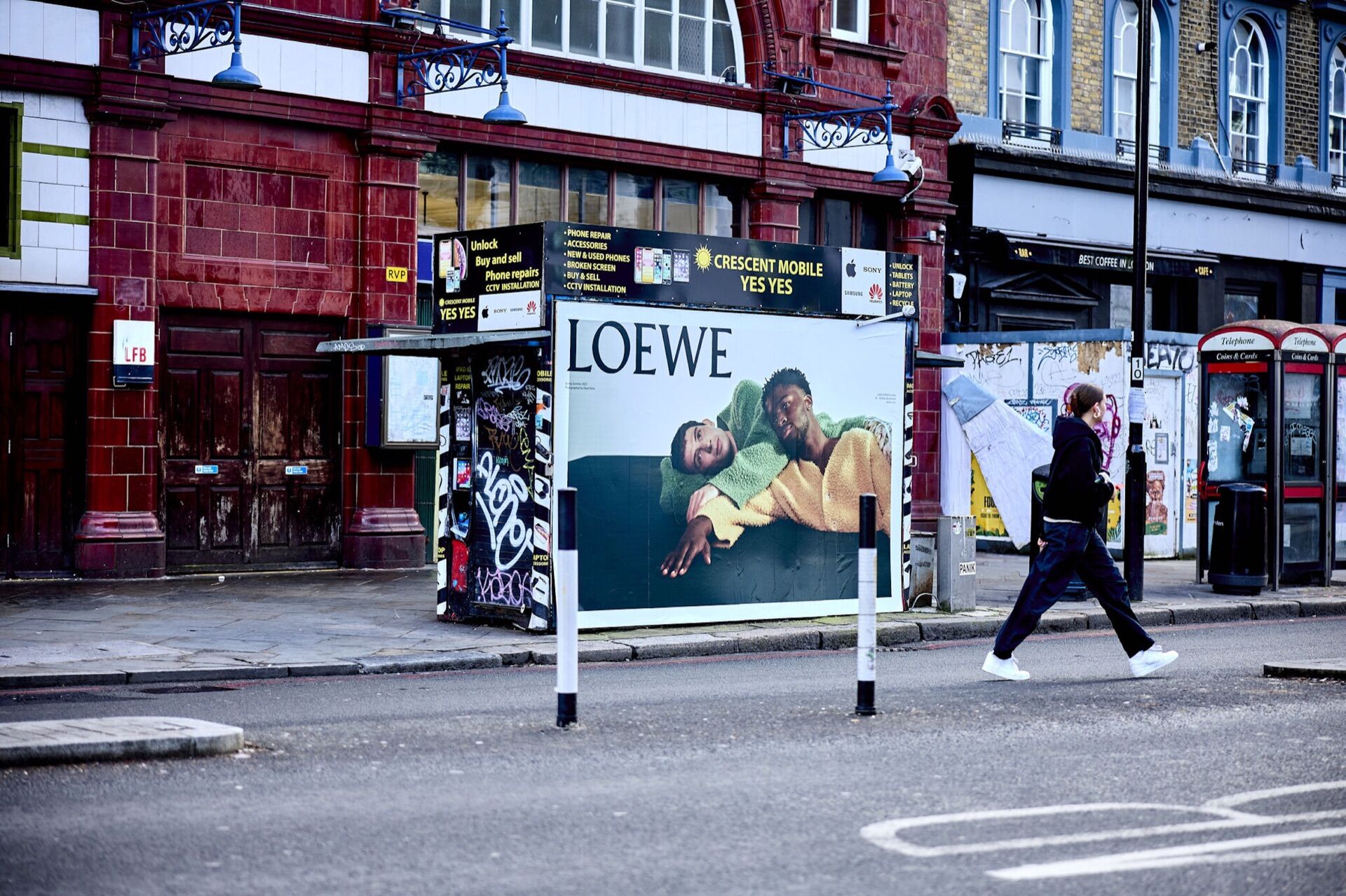 Kiosk advertising in London - Pack London out-of-home advertising