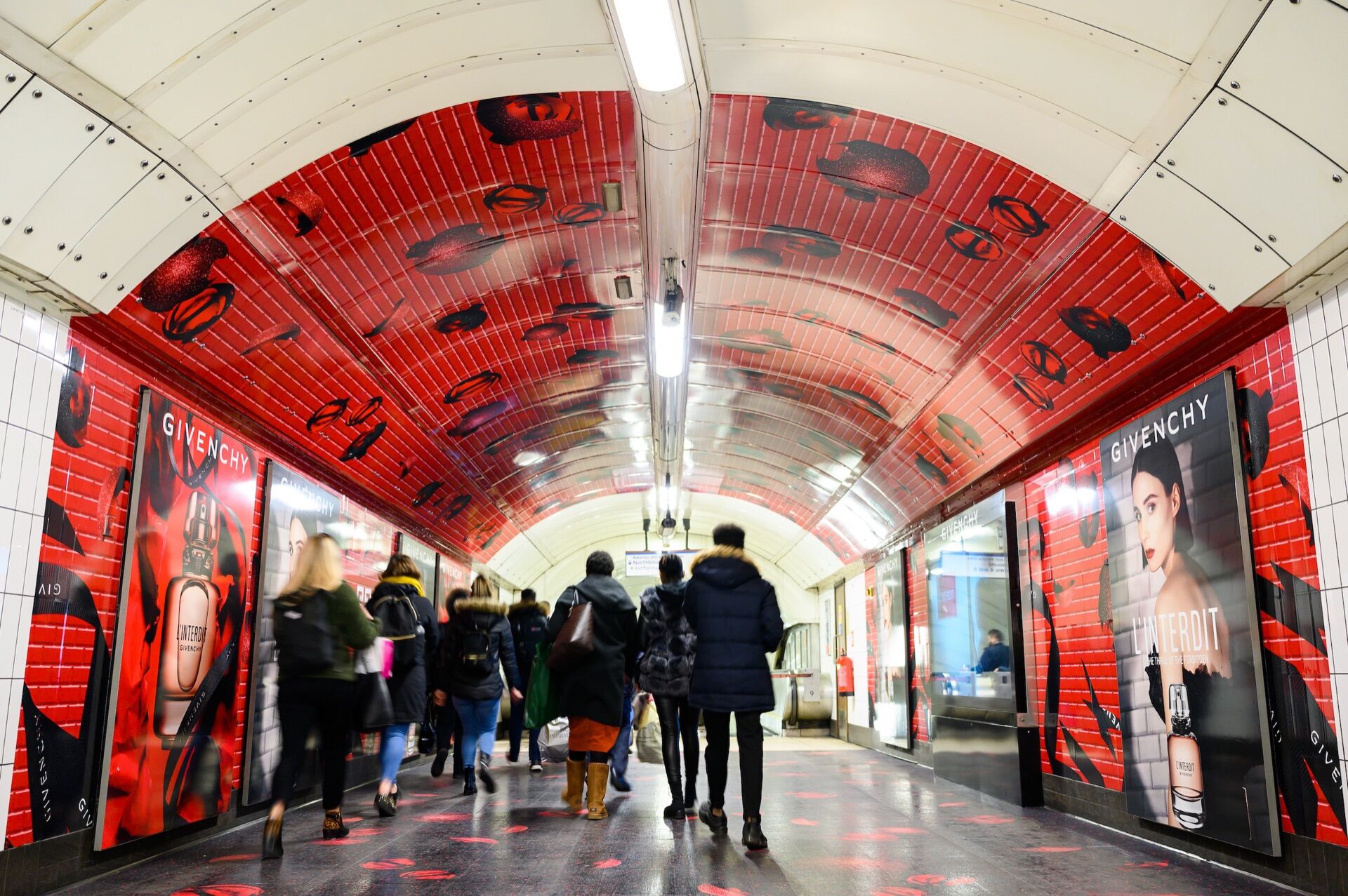 Oxford Circus 360 station wrap in London - Pack London out-of-home advertising