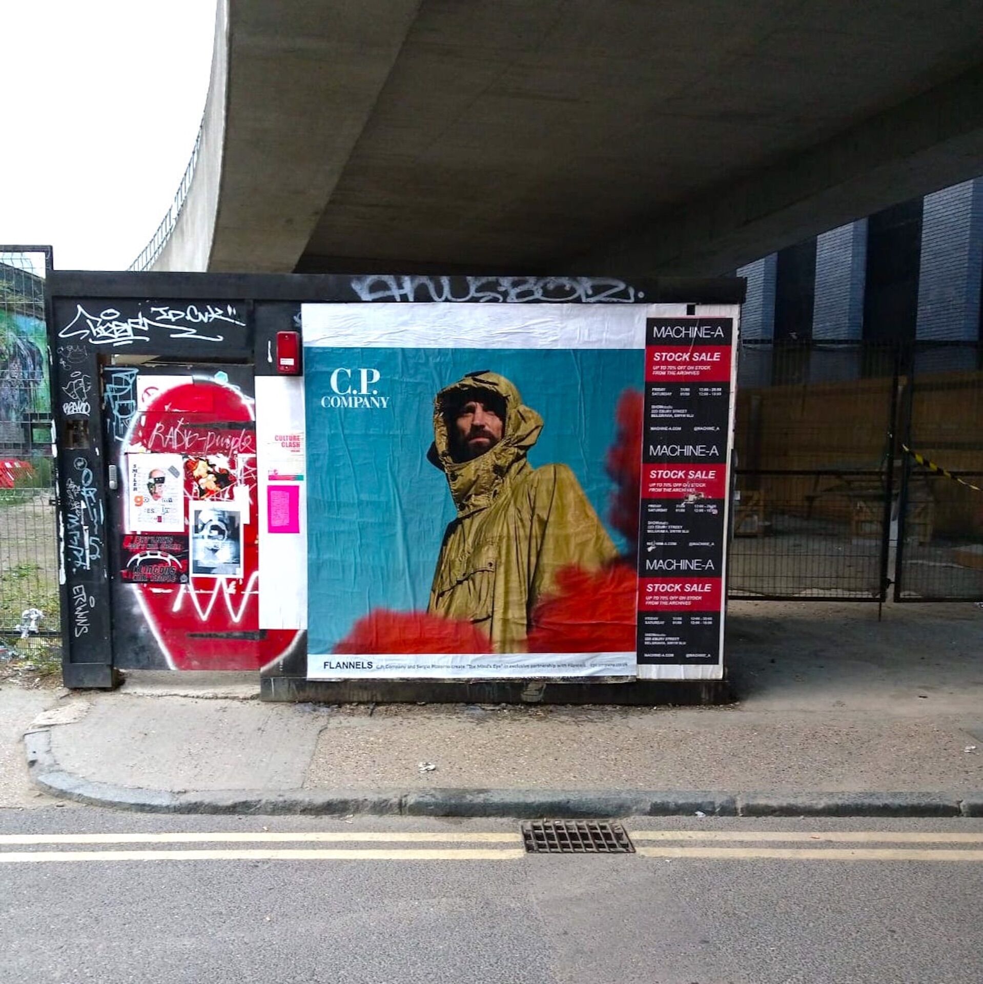 Street megasites in London - Pack London out-of-home advertising