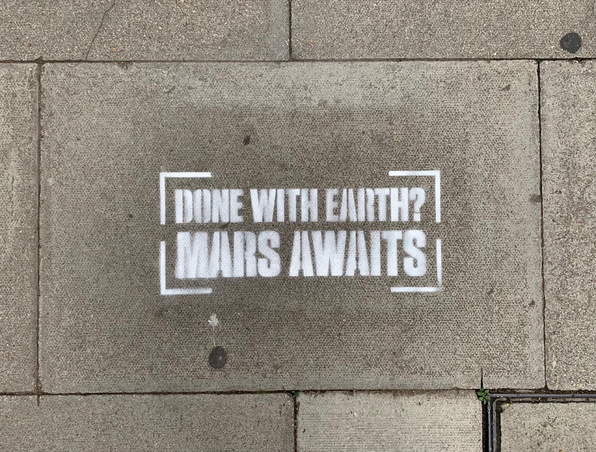 Chalk Stencils in Madrid - Pack London out-of-home advertising