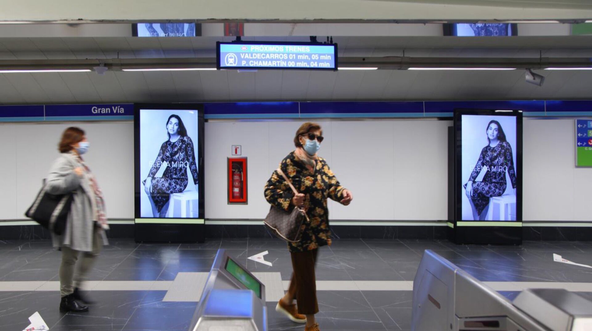 Digital Metro Mupis in Madrid - Pack London out-of-home advertising