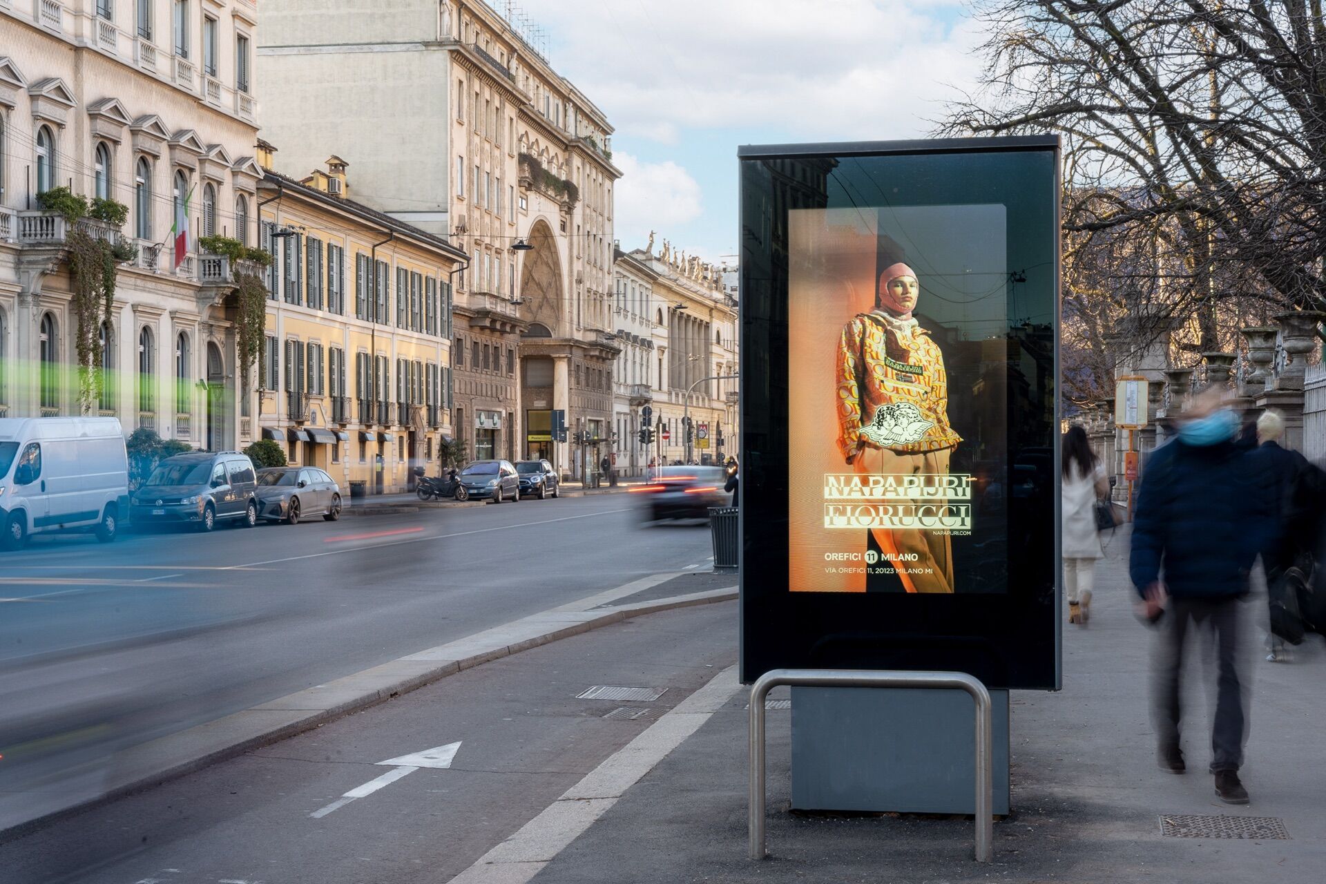 Digital 6-Sheet Free Standing Network in Milan - Pack London out-of-home advertising