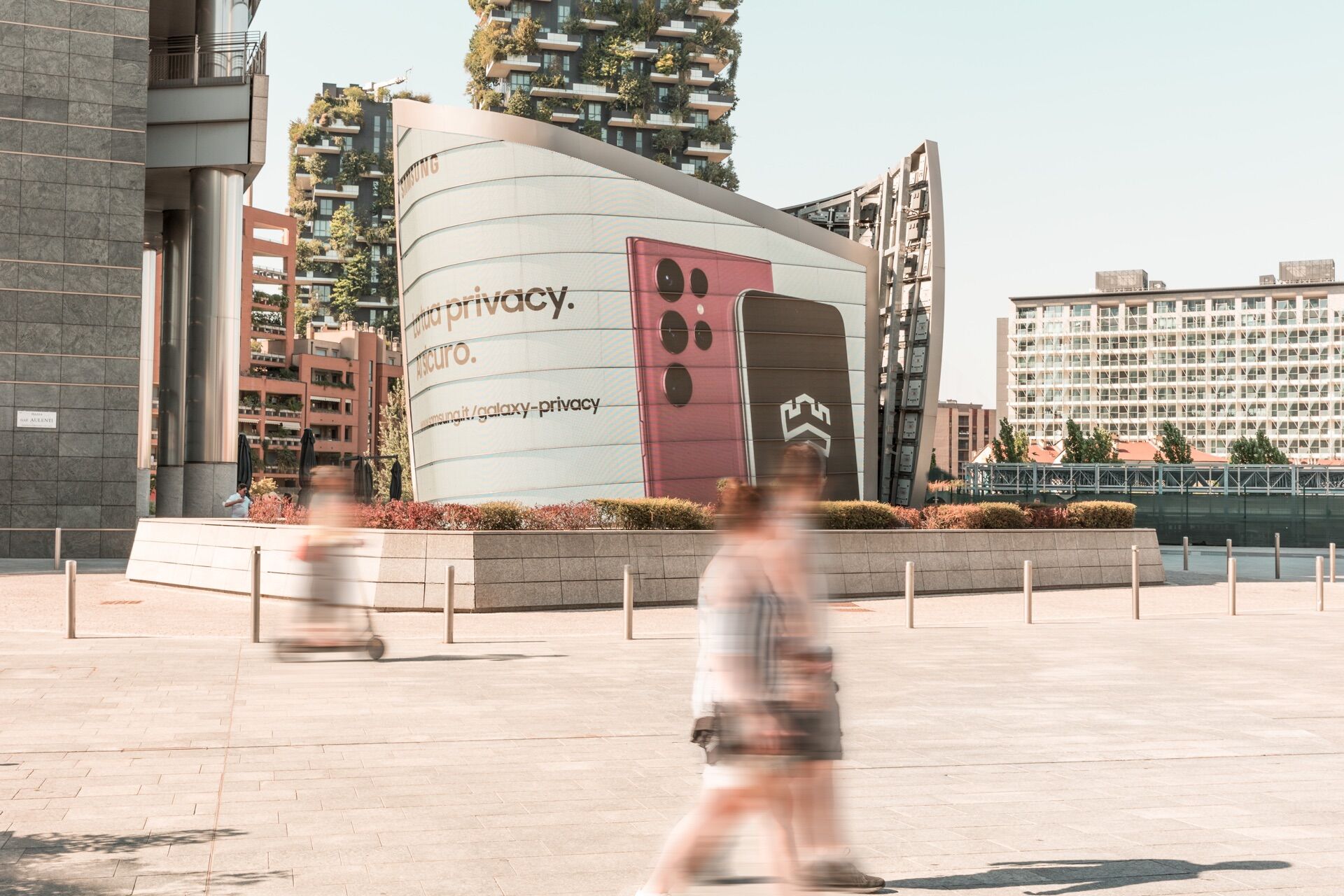 Gae Aulenti Domination - Vela A in Milan - Pack London out-of-home advertising