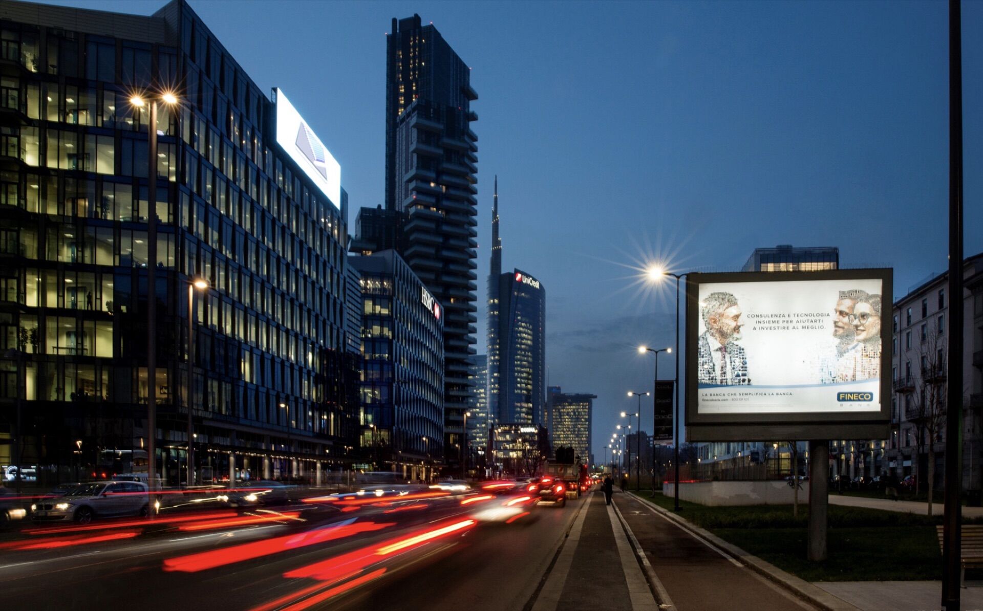 Scrolling Billboard Network in Milan - Pack London out-of-home advertising