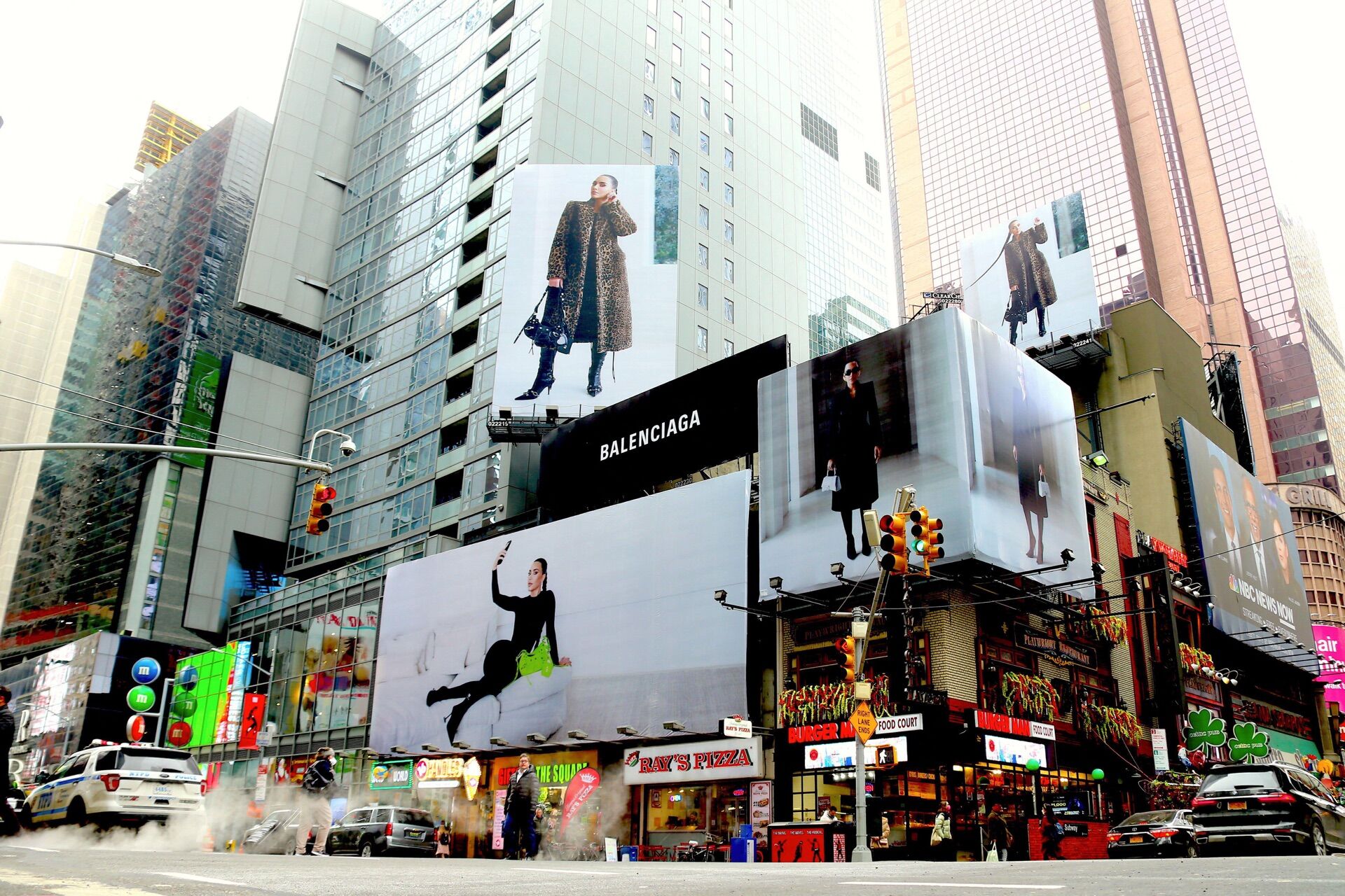 Billboard Domination in New York - Pack London out-of-home advertising