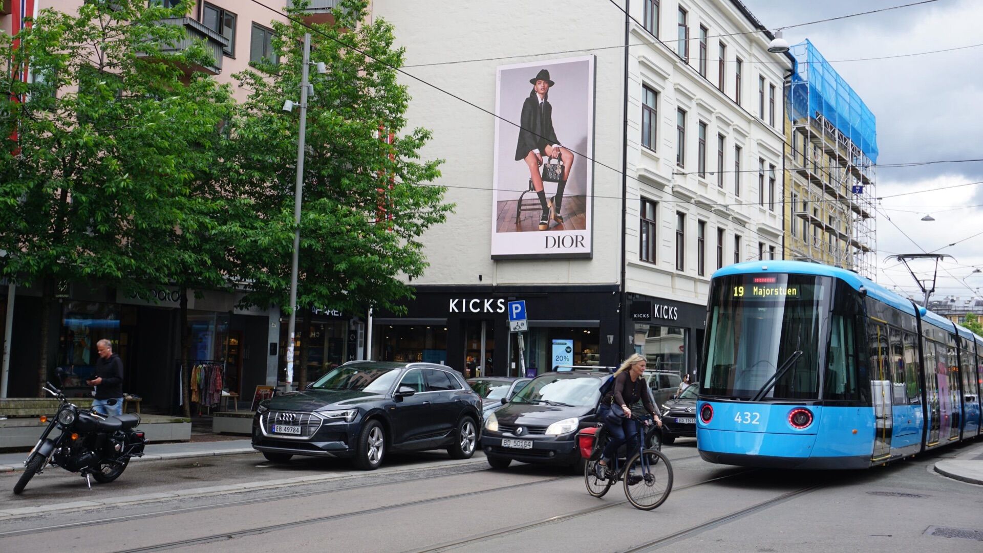 Digital Screen, Bogstadveien in Oslo - Pack London out-of-home advertising