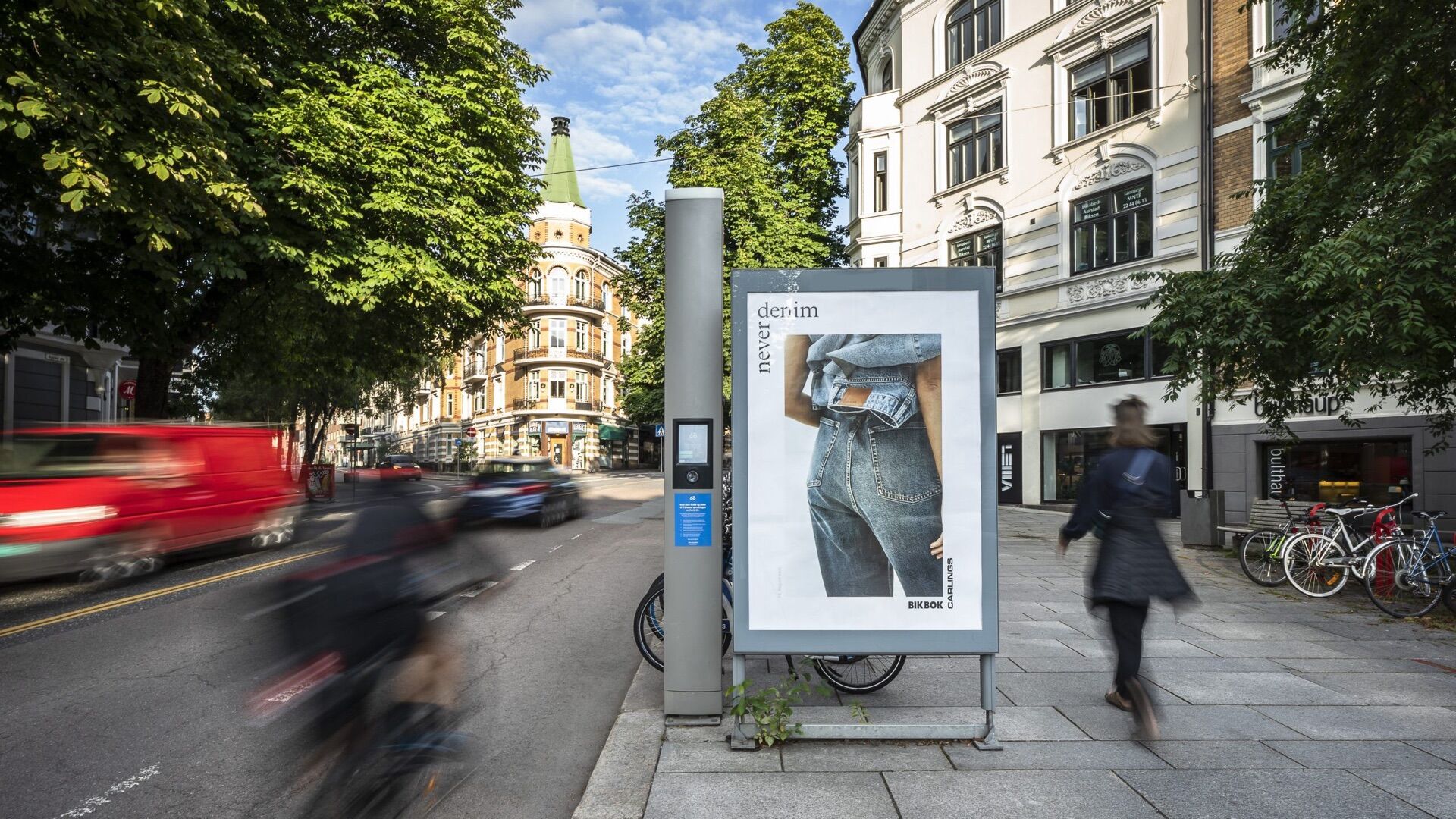 Static Bus Shelters : MUPI's in Oslo - Pack London out-of-home advertising