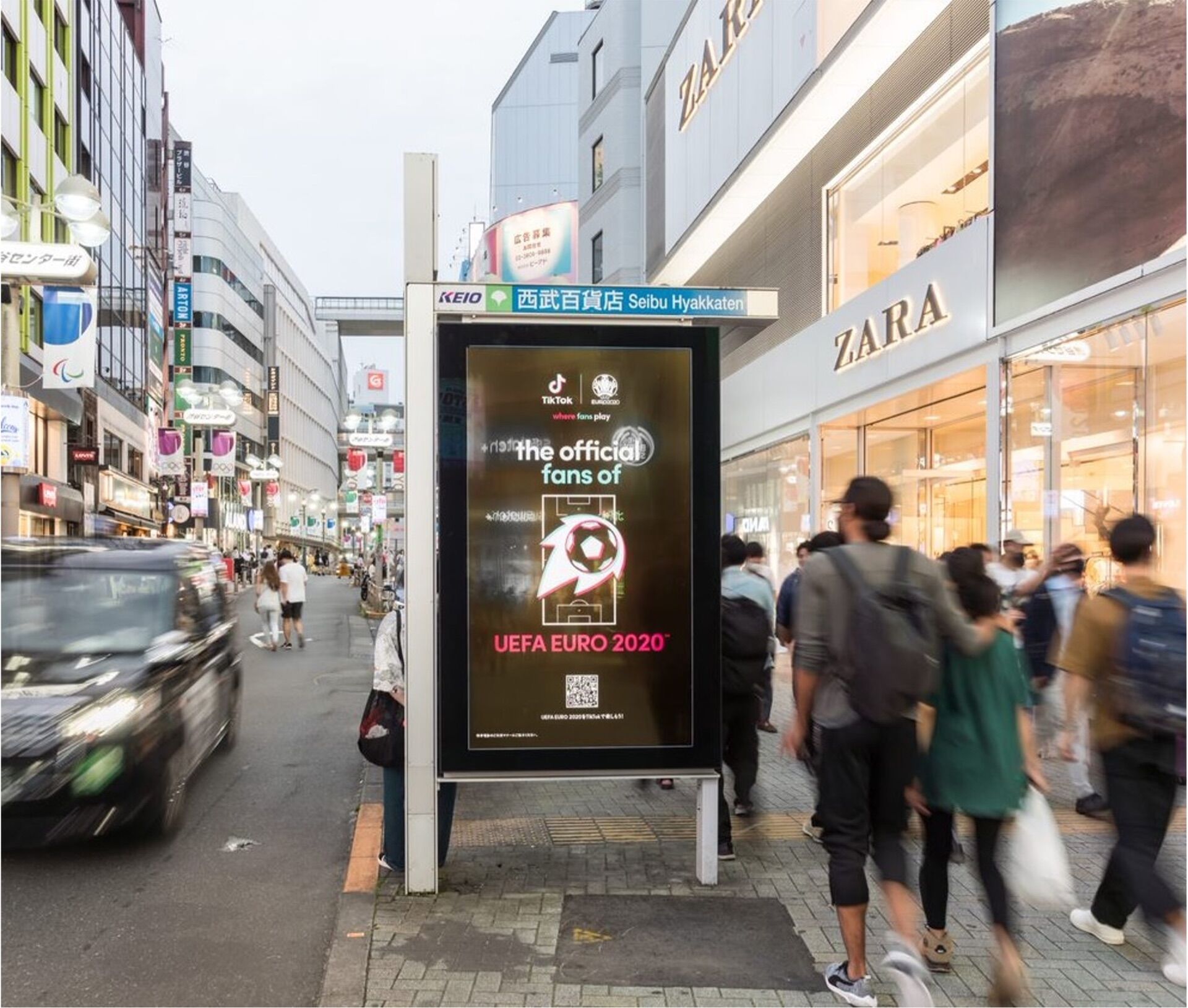 Digital bus shelter network in Tokyo - Pack London out-of-home advertising